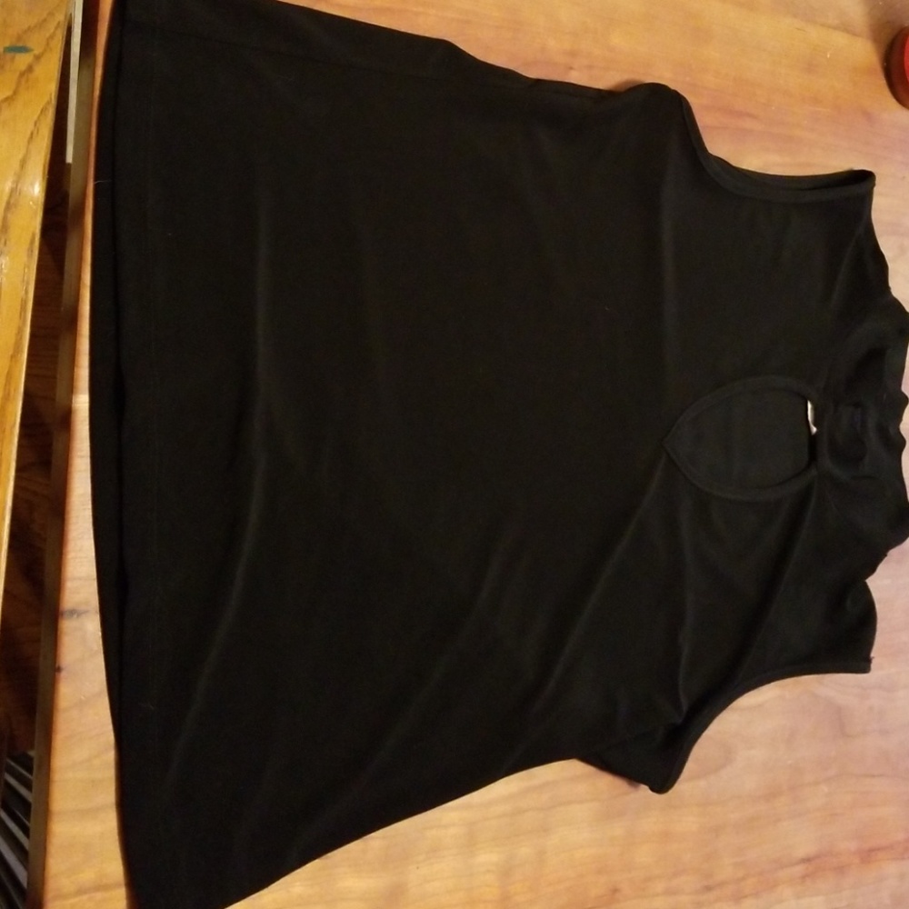 Black shirt